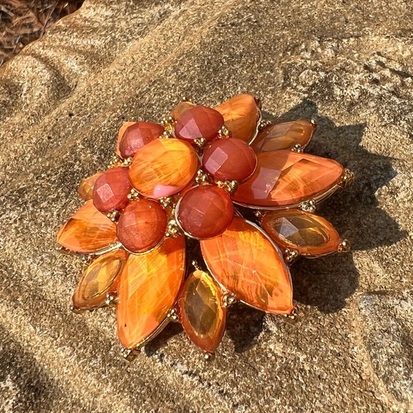 Large peach and amber brooch - Picture 5 of 7